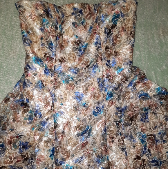 Dress/party/prom - Picture 4 of 6